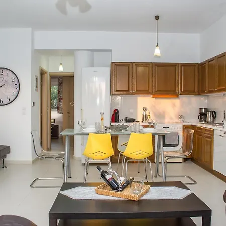 Nina's Villa, Cosy Seaview Retreat Kalamata