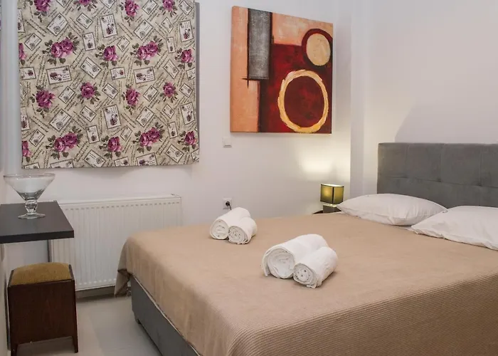 Apartamento Nina's Villa, Cosy Seaview Retreat