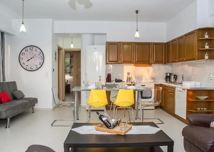 Nina's Villa, Cosy Seaview Retreat Verga Kalamata