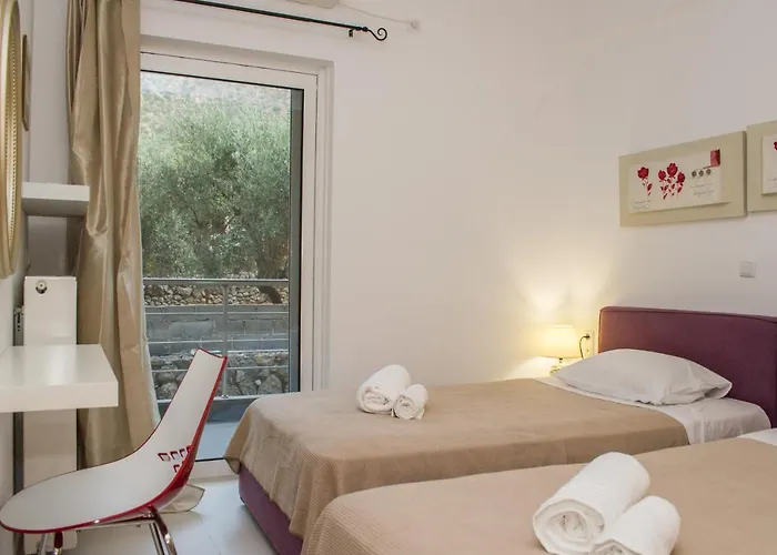 Nina's Villa, Cosy Seaview Retreat Appartamento